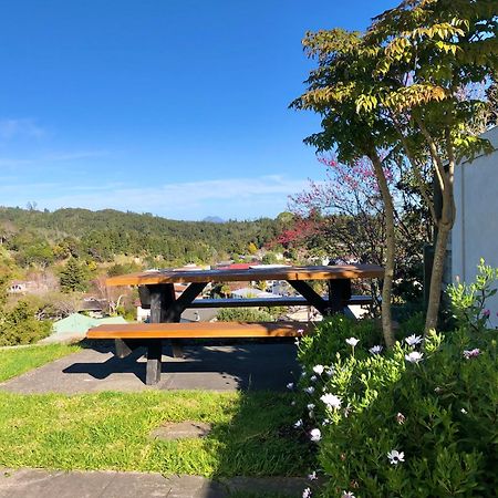 Appartamento Hillcrest Two Whakatane Esterno foto