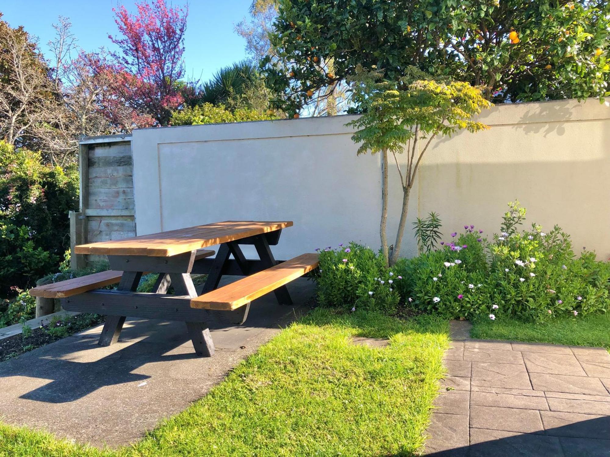 Appartamento Hillcrest Two Whakatane Esterno foto