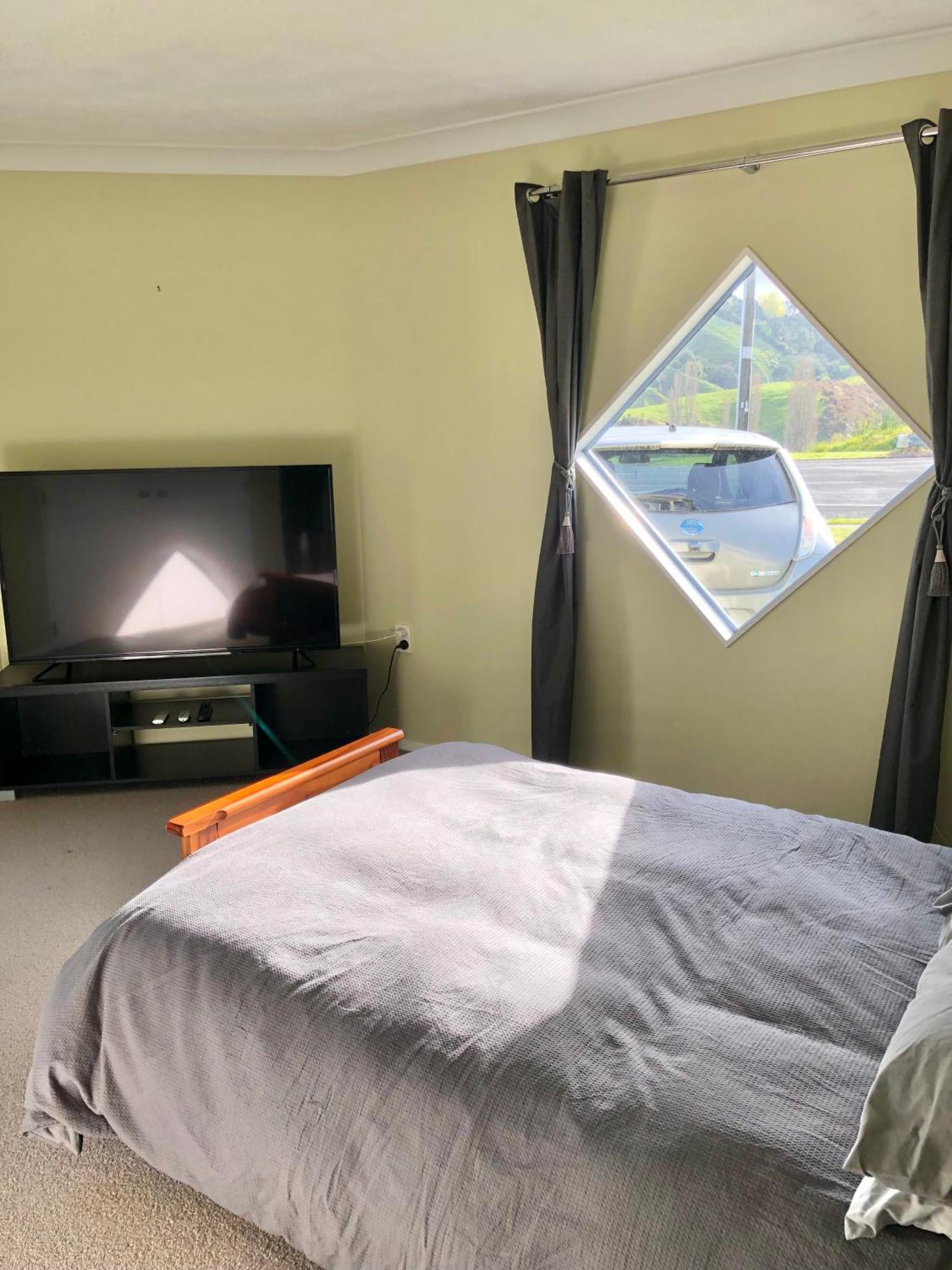 Appartamento Hillcrest Two Whakatane Esterno foto