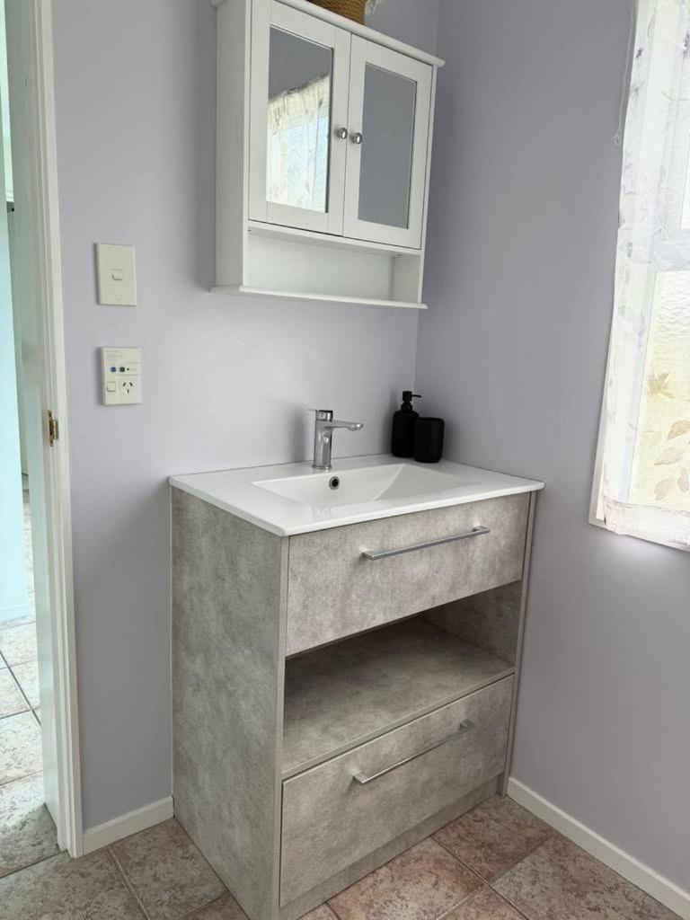 Appartamento Hillcrest Two Whakatane Esterno foto